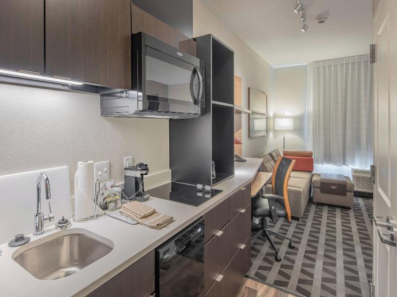 Towneplace Suites By Marriott Austin South image