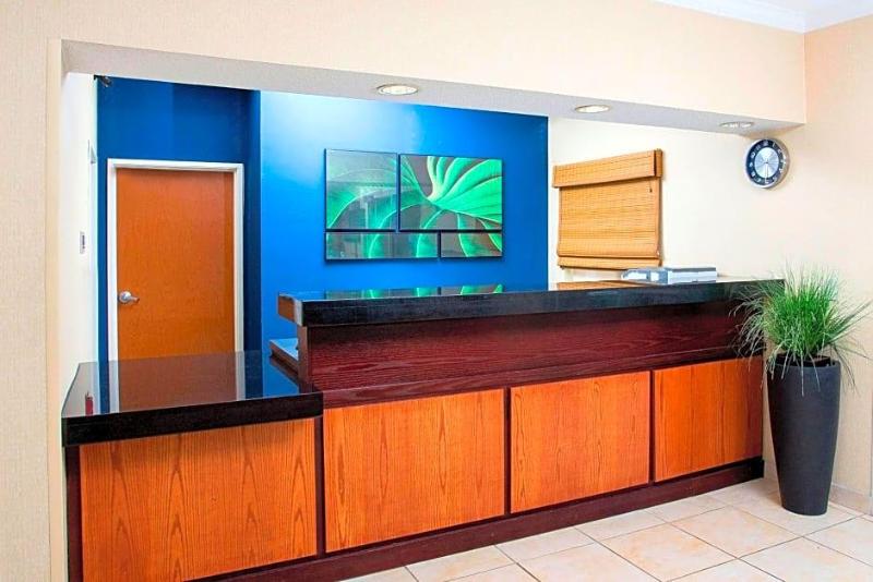 Fairfield Inn Middletown Monroe image