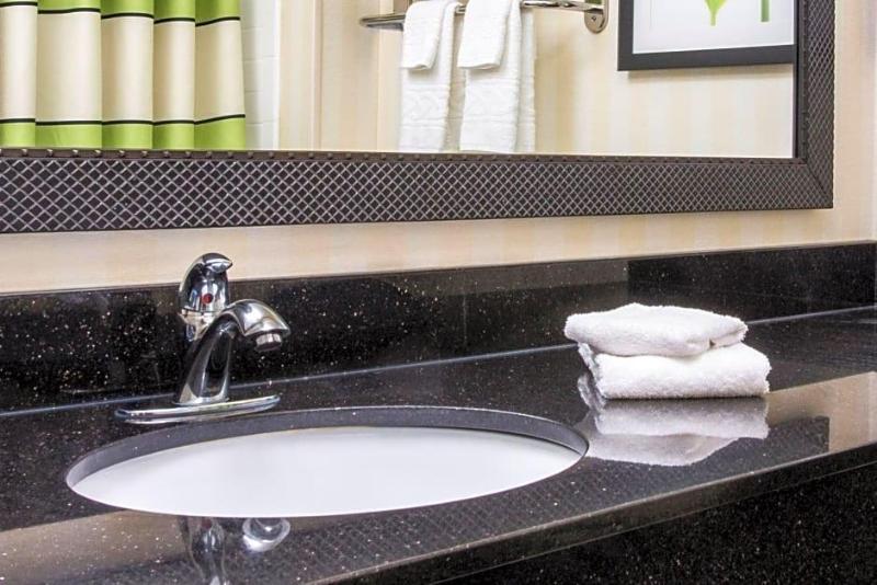 Fairfield Inn Middletown Monroe image