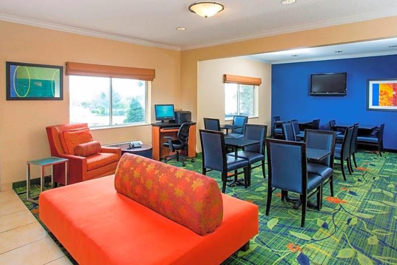 Fairfield Inn Middletown Monroe image