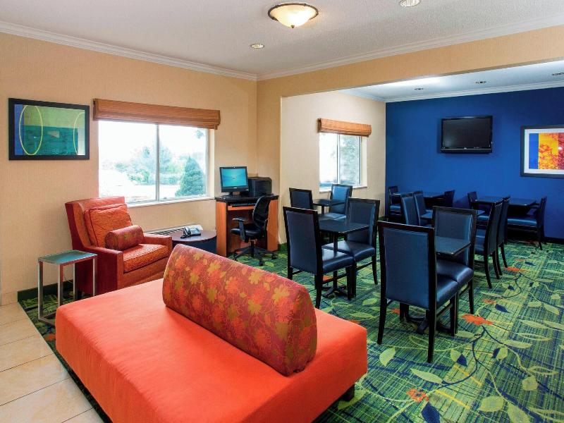Fairfield Inn Middletown Monroe image