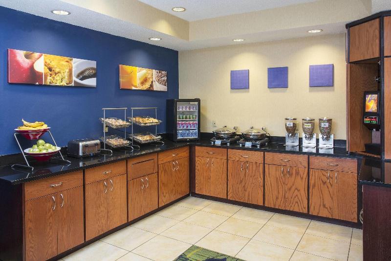 Fairfield Inn Middletown Monroe image