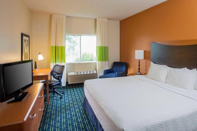 Fairfield Inn Middletown Monroe image
