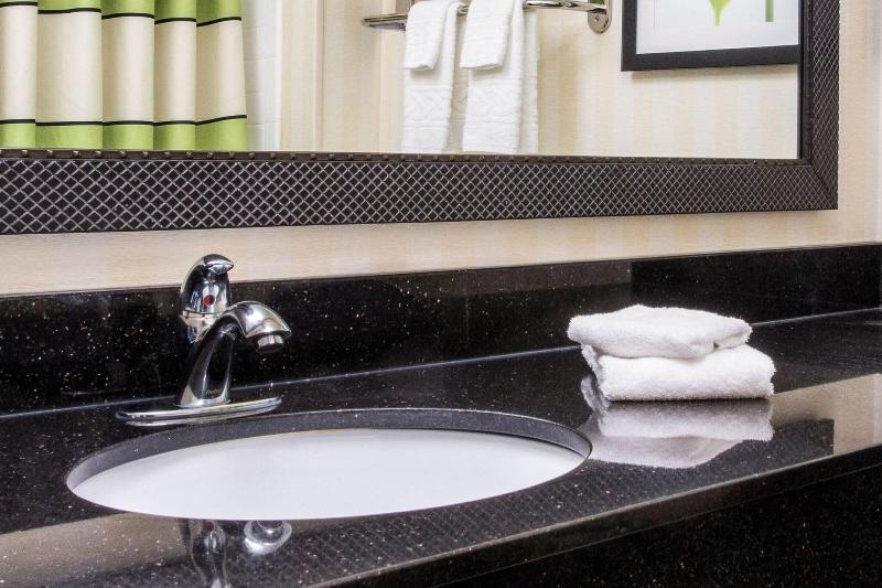 Fairfield Inn Middletown Monroe image