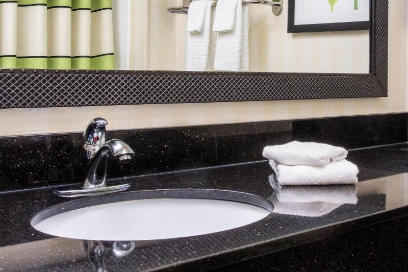 Fairfield Inn Middletown Monroe image