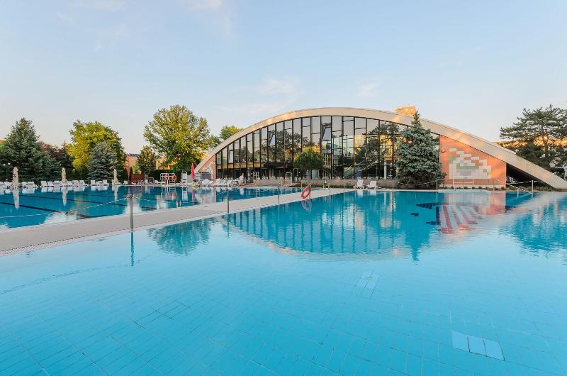 Hunguest Hotel Beke image