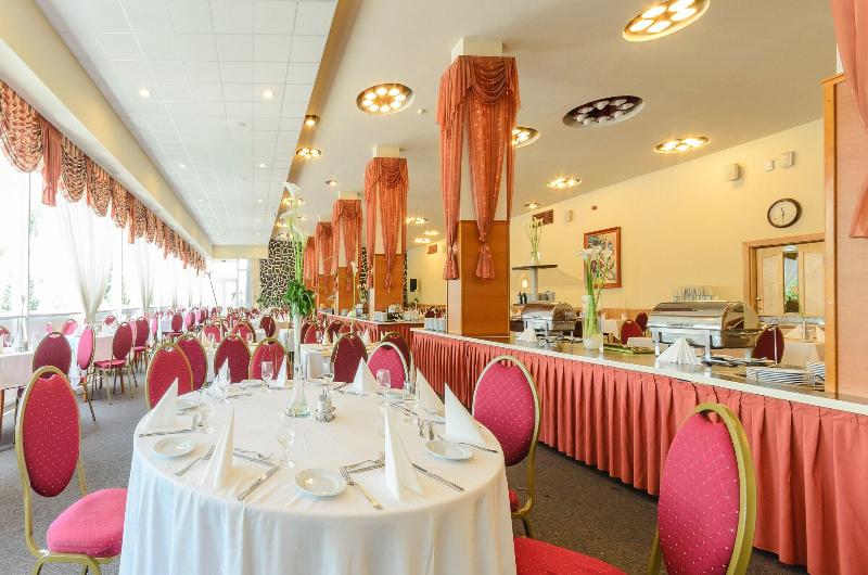 Hunguest Hotel Beke image
