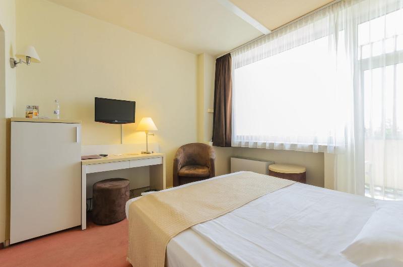 Hunguest Hotel Beke image