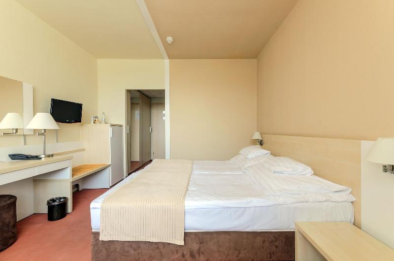 Hunguest Hotel Beke image