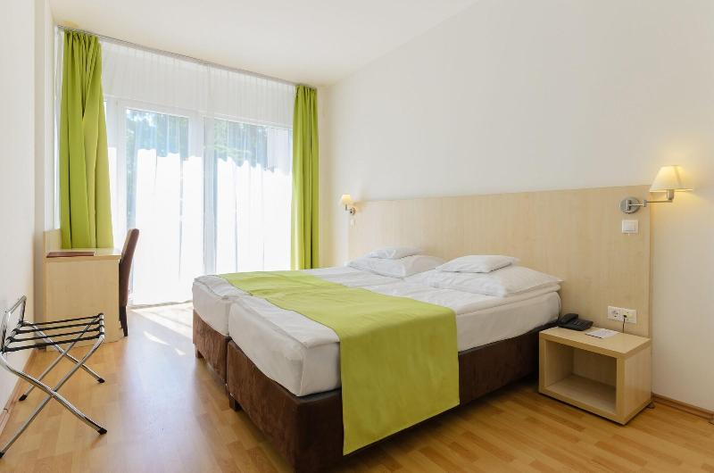 Hunguest Hotel Beke image
