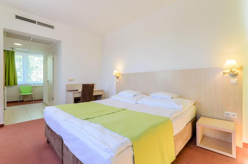 Hunguest Hotel Beke image