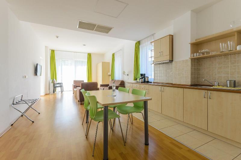 Hunguest Hotel Beke image