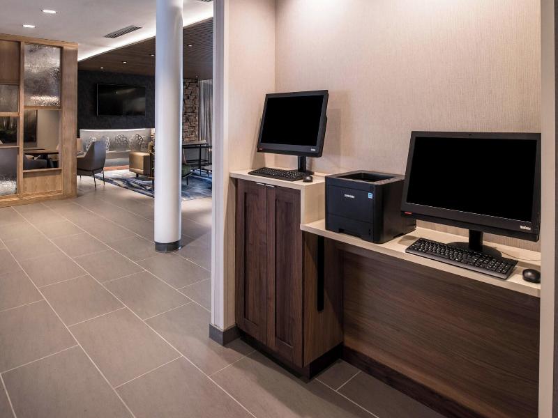 Fairfield Inn & Suites by Marriott Staunton image