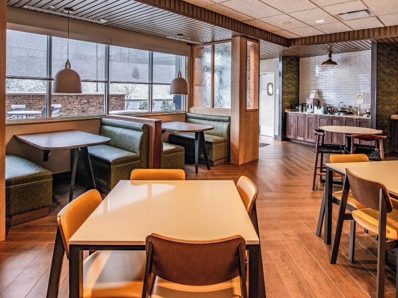 Fairfield Inn & Suites by Marriott Staunton image