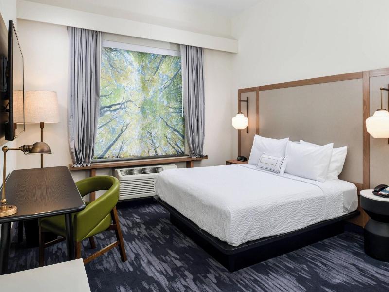 Fairfield Inn & Suites by Marriott Staunton image