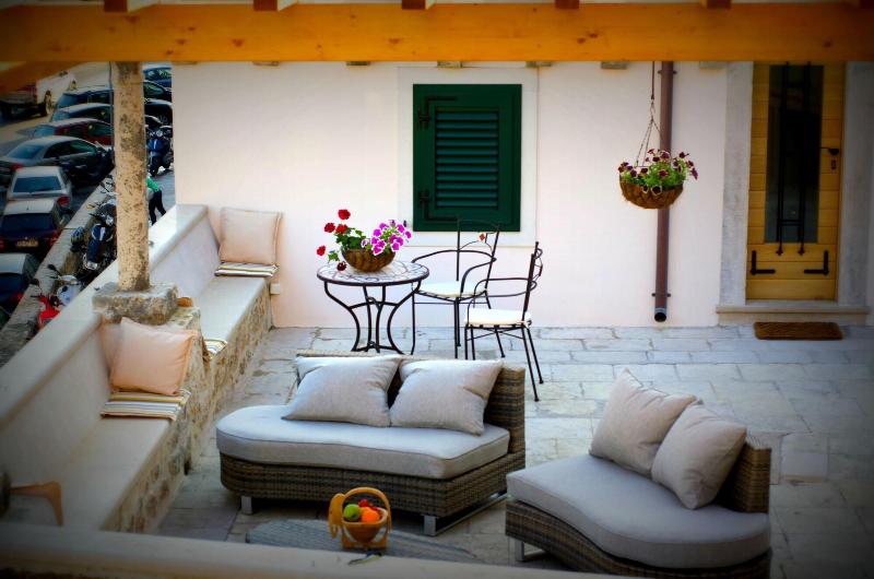 Villa Ragusa Vecchia image