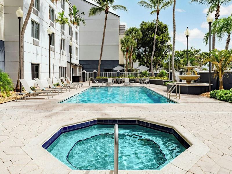 Fairfield Inn And Suites By Marriott Boca Raton image