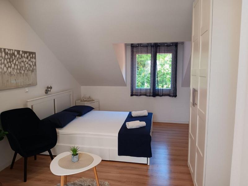 Apartment & Rooms Papa image