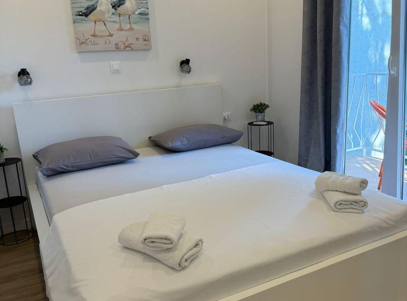Apartment & Rooms Papa image