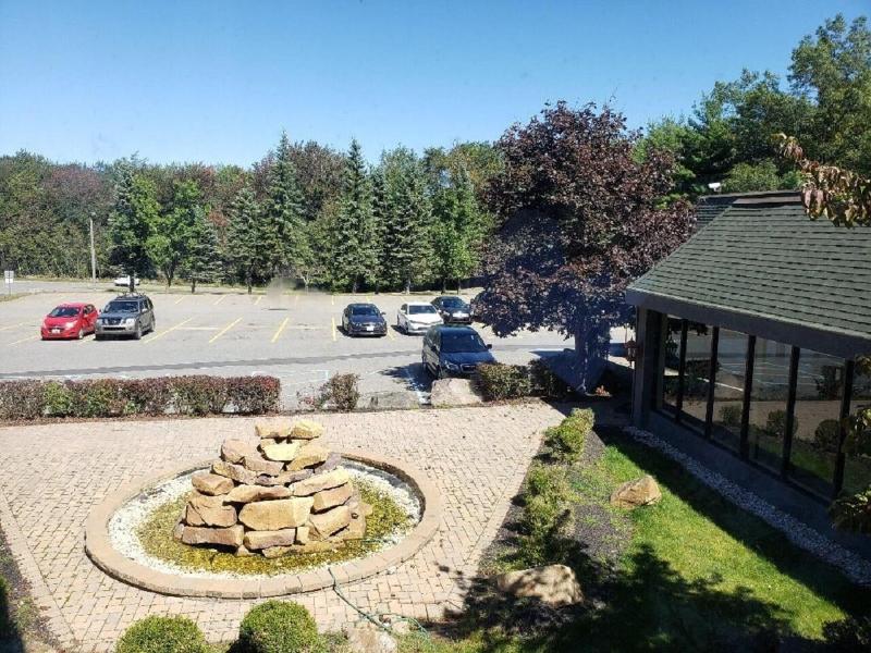 Chateau Resort & Conference Center image