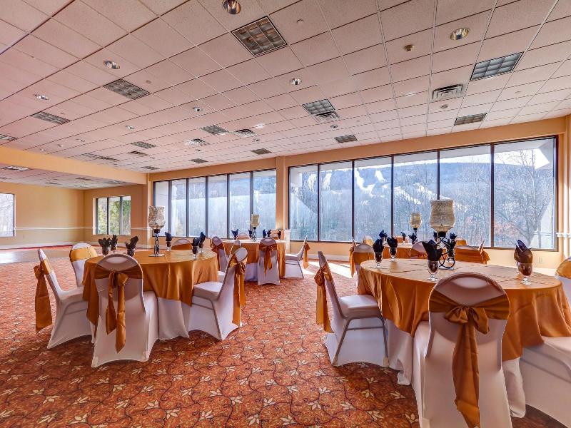Chateau Resort & Conference Center image