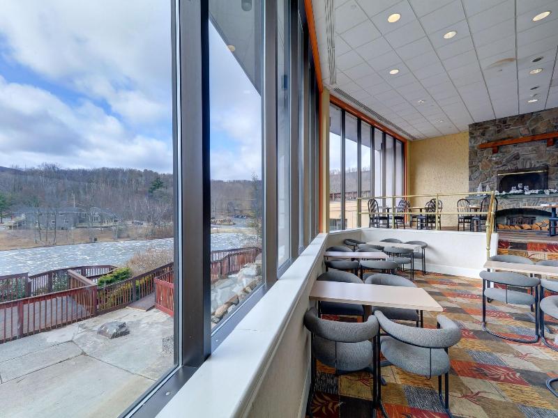 Chateau Resort & Conference Center image