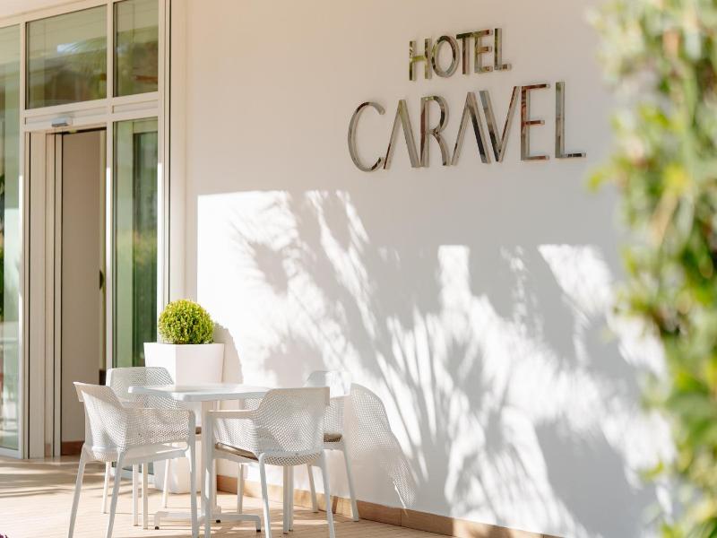Hotel Caravel — general view