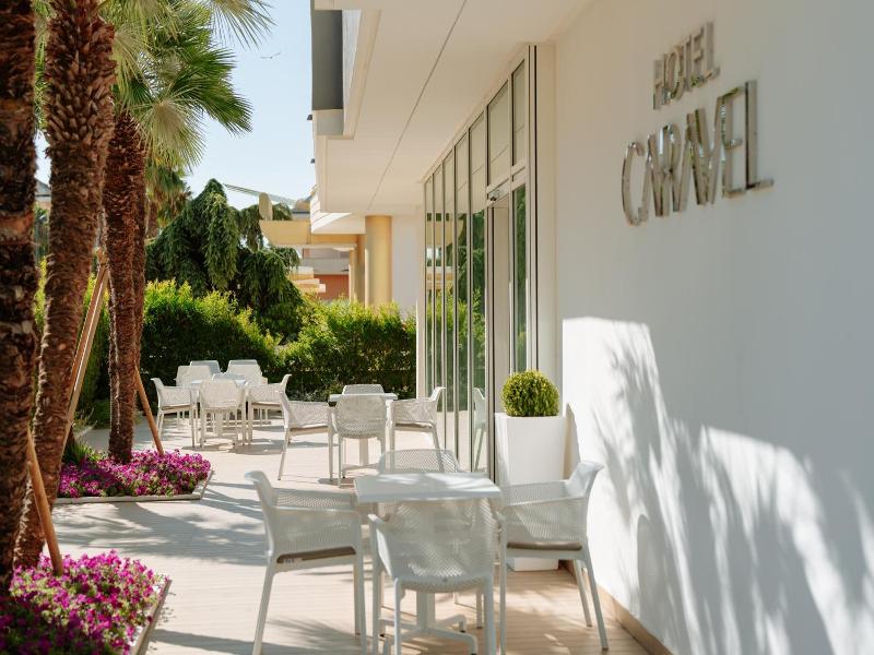 Hotel Caravel — general view