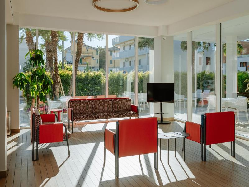 Hotel Caravel image