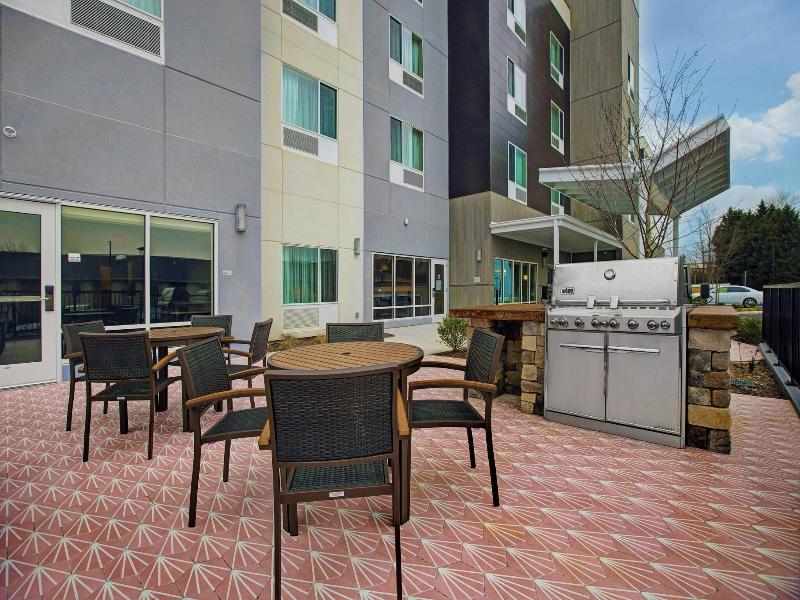 Towneplace Suites By Marriott Potomac Mills Woodbr image