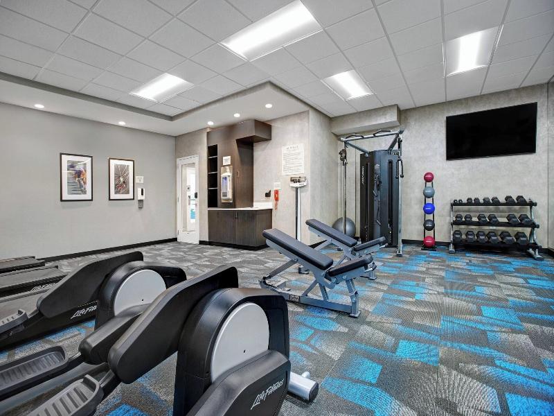 Towneplace Suites By Marriott Potomac Mills Woodbr image