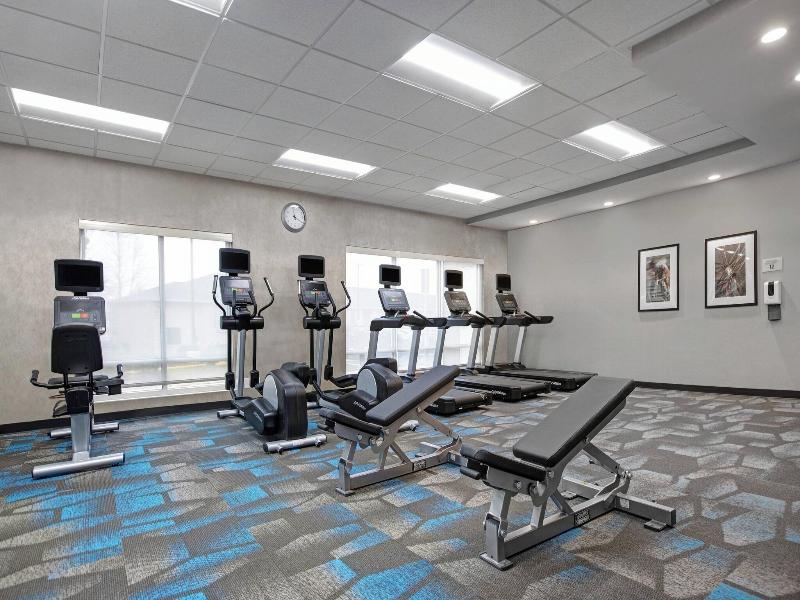 Towneplace Suites By Marriott Potomac Mills Woodbr image