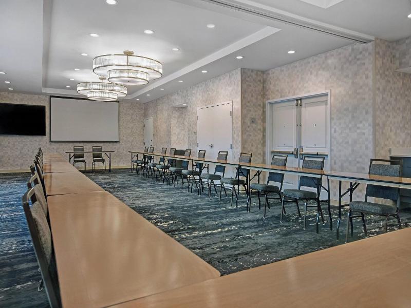 Towneplace Suites By Marriott Potomac Mills Woodbr image