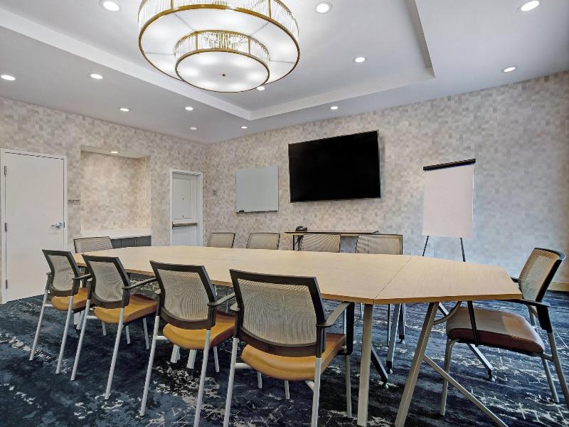 Towneplace Suites By Marriott Potomac Mills Woodbr image