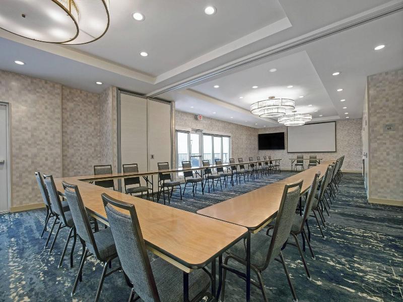 Towneplace Suites By Marriott Potomac Mills Woodbr image