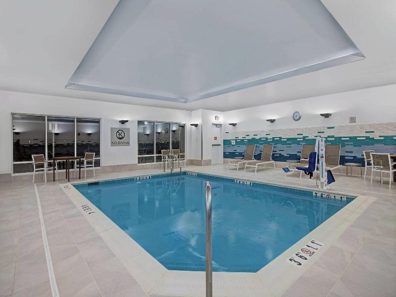 Towneplace Suites By Marriott Potomac Mills Woodbr image