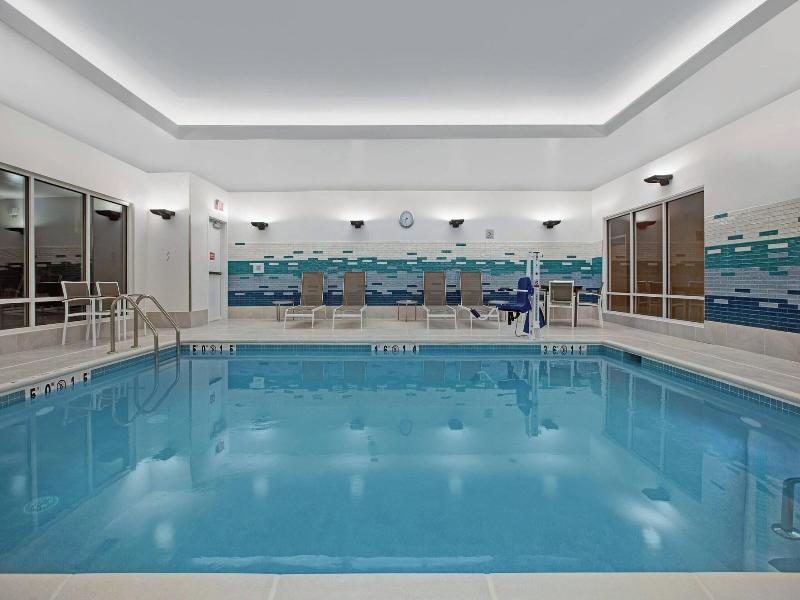 Towneplace Suites By Marriott Potomac Mills Woodbr image