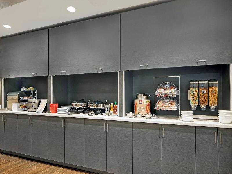 Towneplace Suites By Marriott Potomac Mills Woodbr image