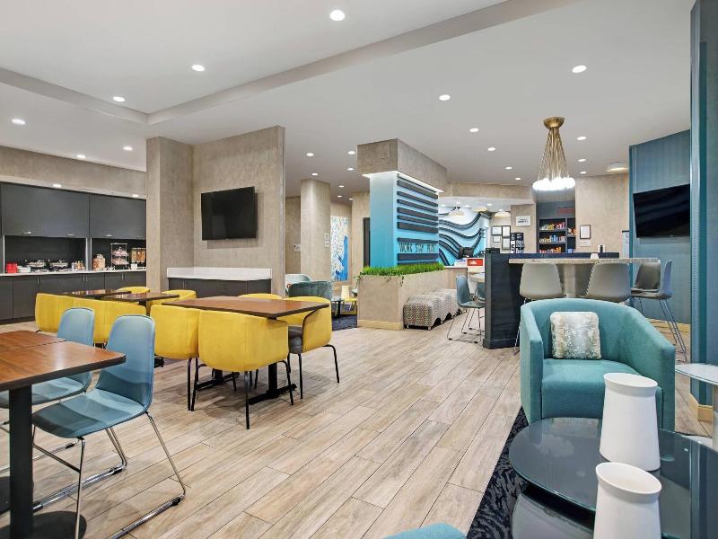Towneplace Suites By Marriott Potomac Mills Woodbr image