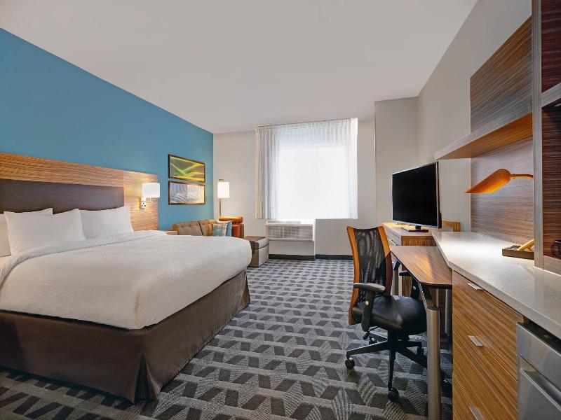 Towneplace Suites By Marriott Potomac Mills Woodbr image