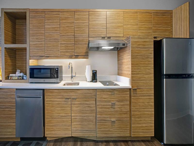 Towneplace Suites By Marriott Potomac Mills Woodbr image