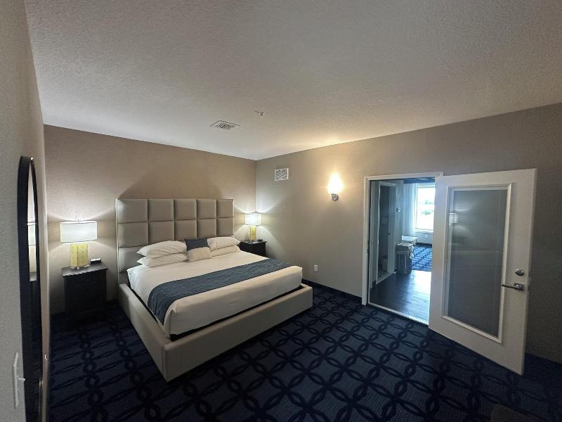 Riverside Inn image