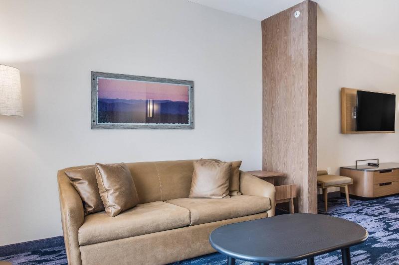 Fairfield Inn & Suites by Marriott Rolla image