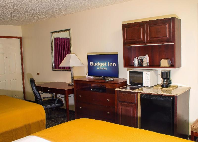 Budget Inn And Suites image