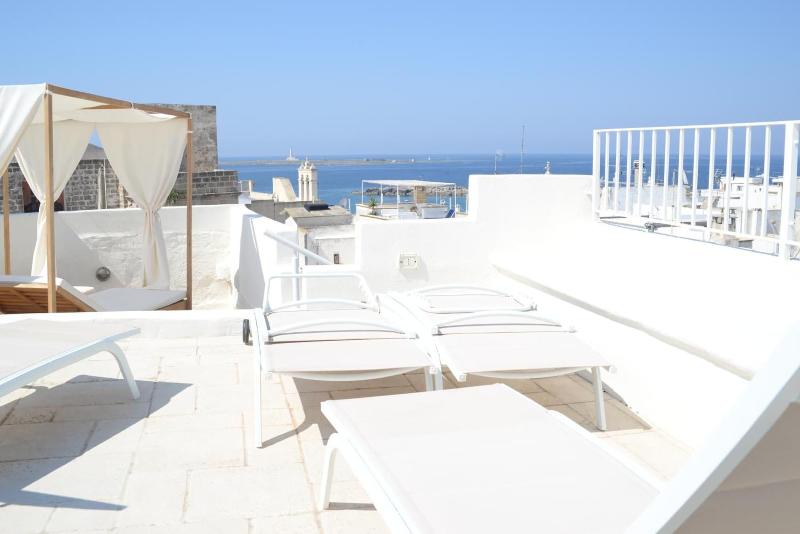 Domus Dejana image