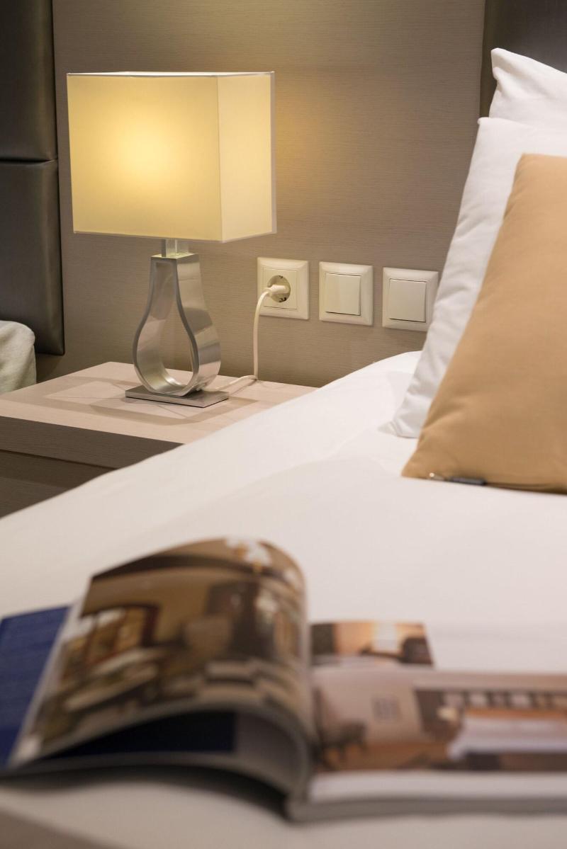 Angelica Hotel image