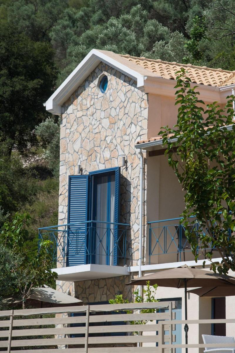 Ilianthos Apartments & Studios image