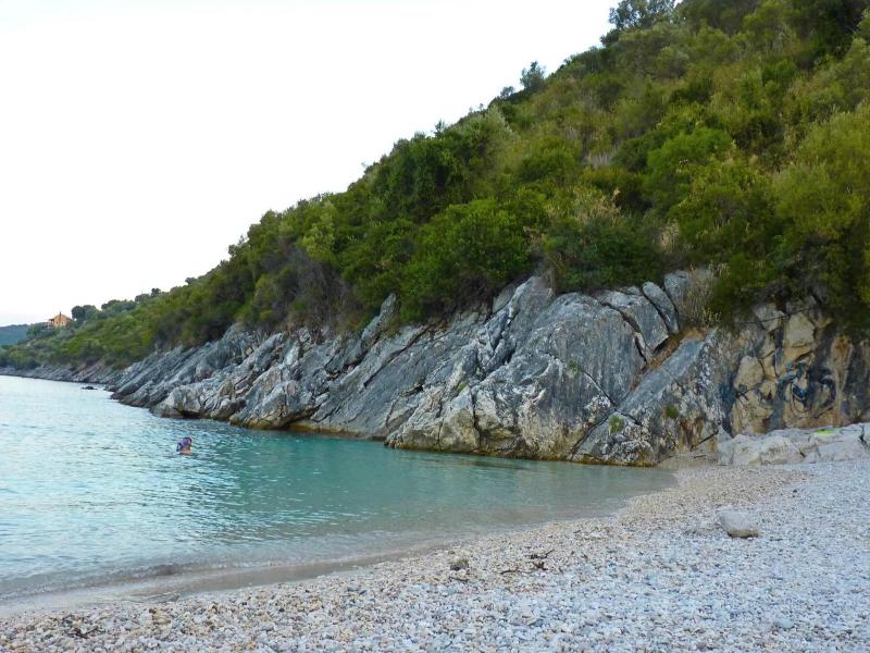 Ilianthos Apartments & Studios image