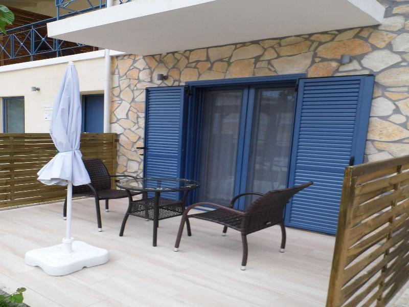 Ilianthos Apartments & Studios image