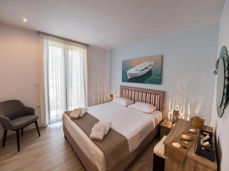 Ilianthos Apartments & Studios image